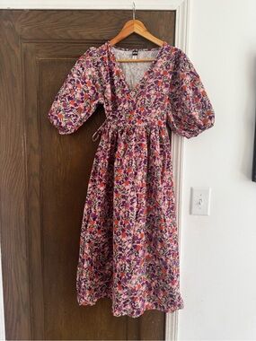 Women’s Fig Floral Puff-Sleeve Dress size Small